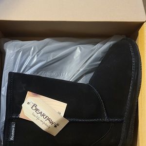 Brand New Emma Tall Youth Black BearPaw Boots Sz 2
